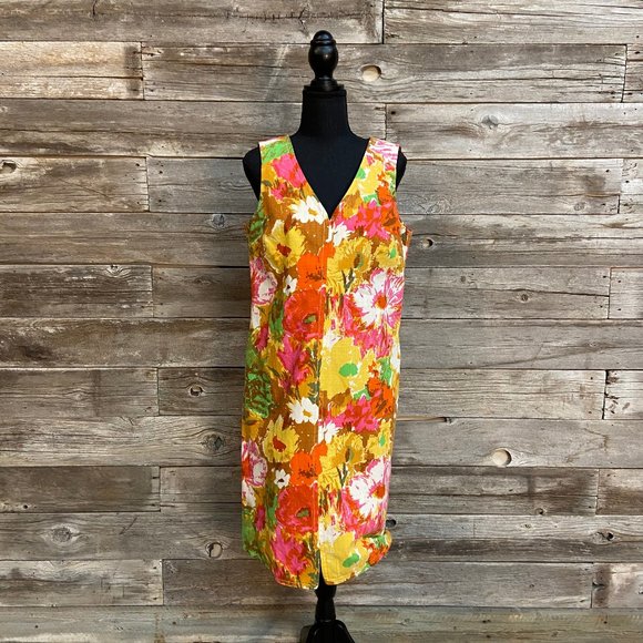 🌸🌺🌼Talbots Beautiful Sheath Flower Dress🌸🌺🌼 - Picture 1 of 6